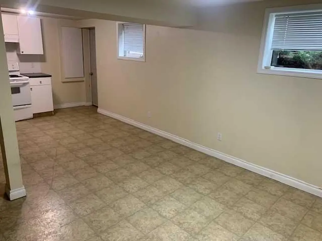 1219 Glacier Drive S Lethbridge AB t1K 3G5