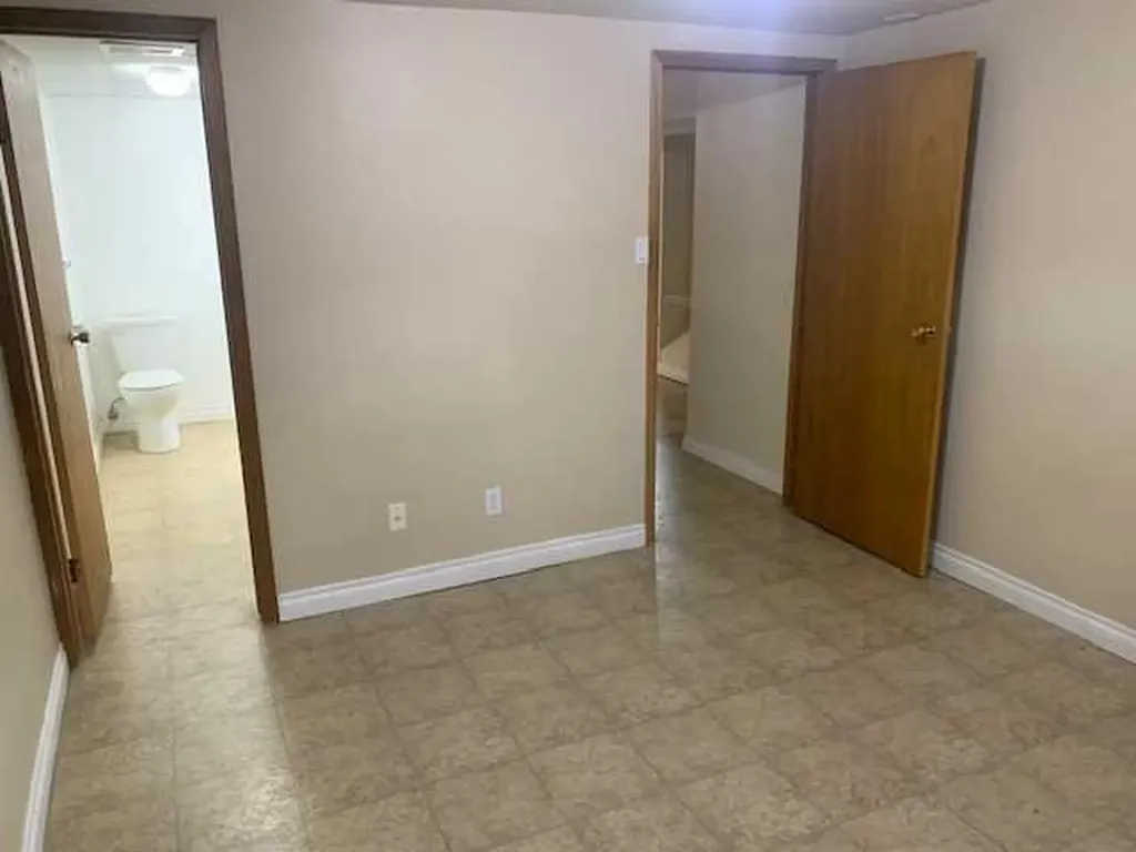 1219 Glacier Drive S Lethbridge AB t1K 3G5