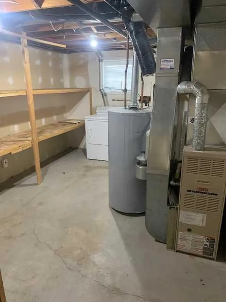 1219 Glacier Drive S Lethbridge AB t1K 3G5