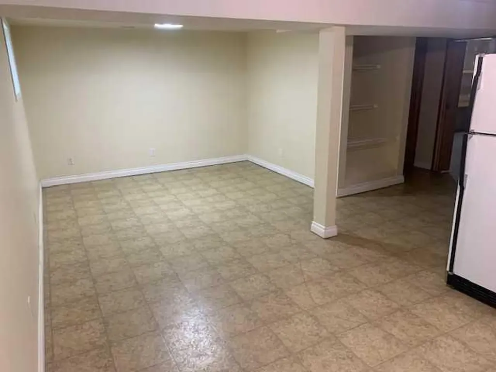 1219 Glacier Drive S Lethbridge AB t1K 3G5