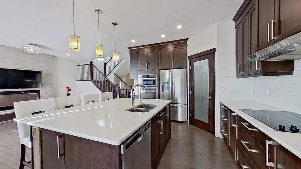 78 Cranarch View SE Calgary AB T3M2J3