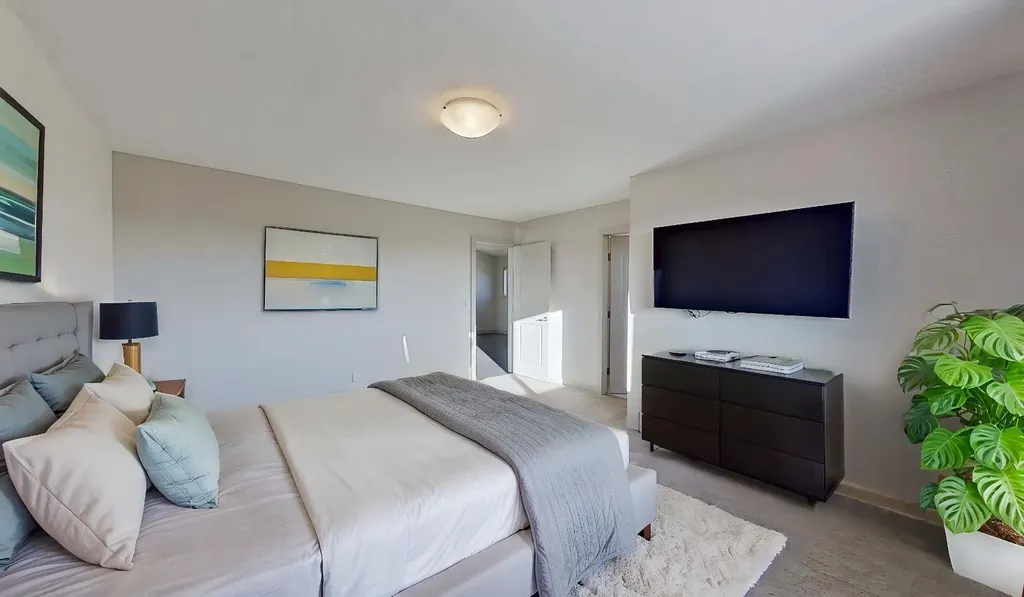 78 Cranarch View SE Calgary AB T3M2J3