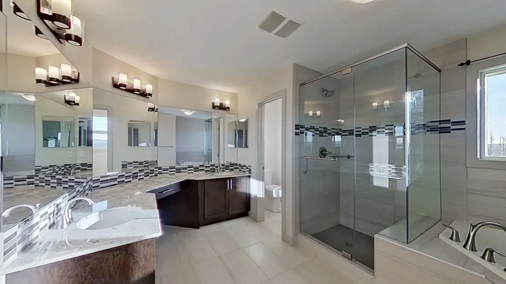 78 Cranarch View SE Calgary AB T3M2J3