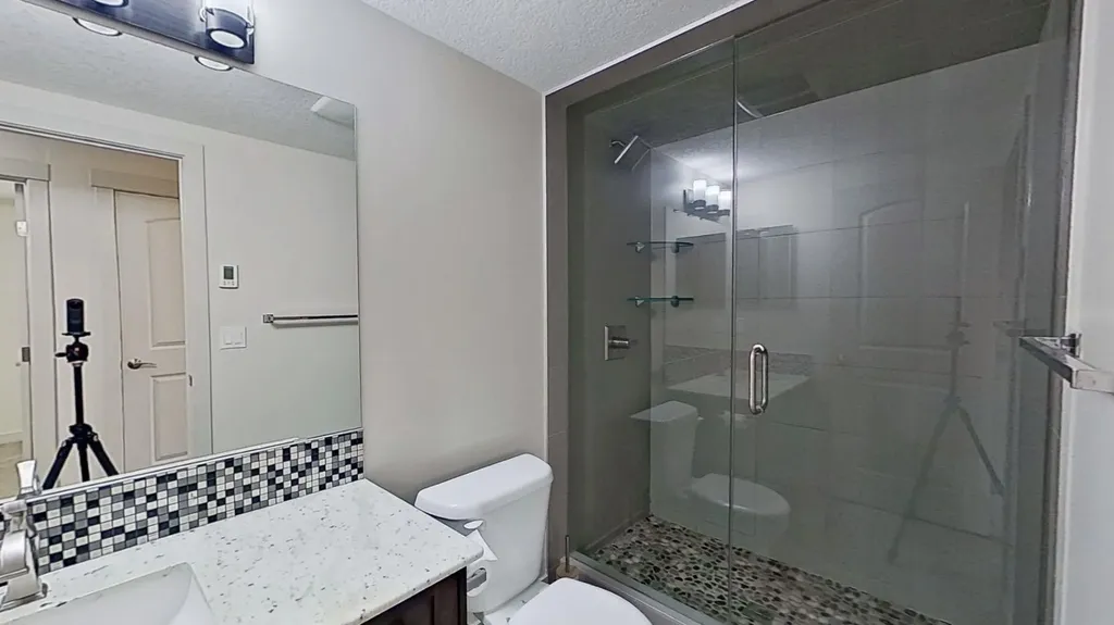 78 Cranarch View SE Calgary AB T3M2J3