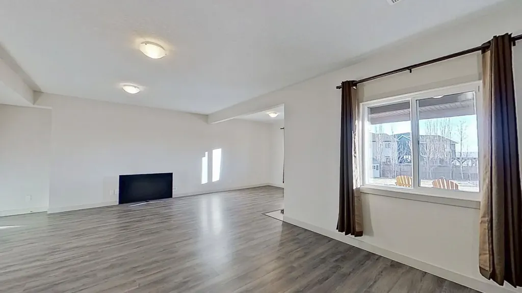 78 Cranarch View SE Calgary AB T3M2J3