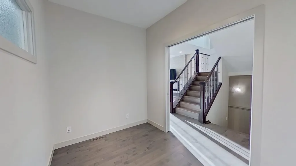 78 Cranarch View SE Calgary AB T3M2J3