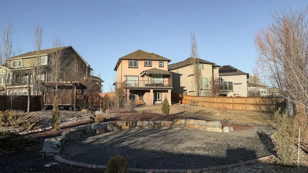 78 Cranarch View SE Calgary AB T3M2J3