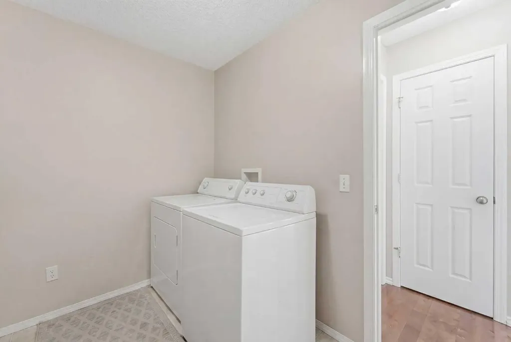 235 Citadel Meadow Bay NW Calgary AB T3G4Z4