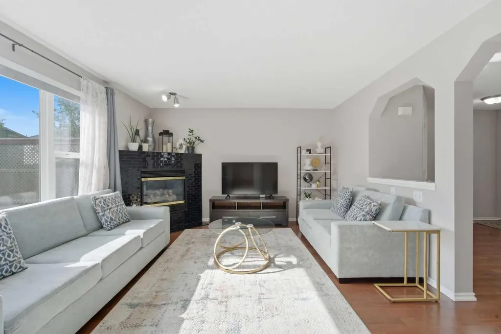 235 Citadel Meadow Bay NW Calgary AB T3G4Z4