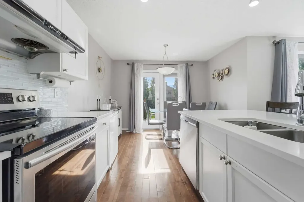 235 Citadel Meadow Bay NW Calgary AB T3G4Z4
