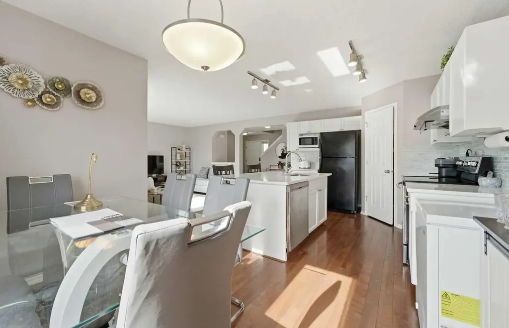 235 Citadel Meadow Bay NW Calgary AB T3G4Z4