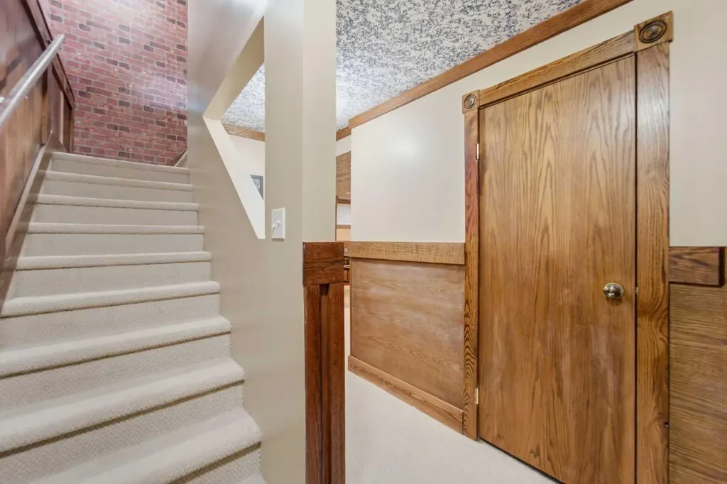 235 Citadel Meadow Bay NW Calgary AB T3G4Z4