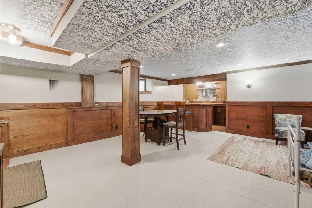 235 Citadel Meadow Bay NW Calgary AB T3G4Z4