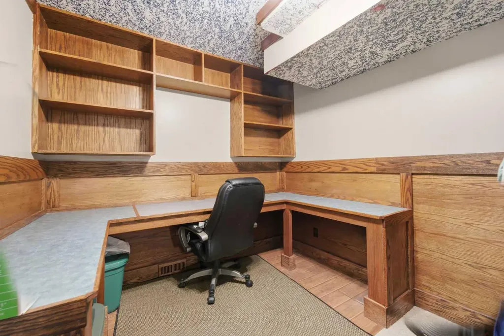 235 Citadel Meadow Bay NW Calgary AB T3G4Z4