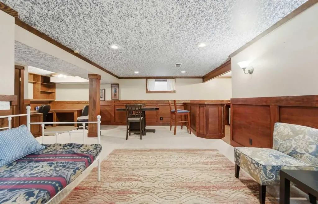 235 Citadel Meadow Bay NW Calgary AB T3G4Z4