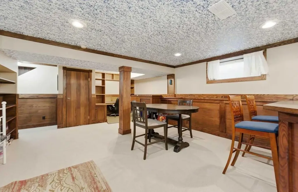 235 Citadel Meadow Bay NW Calgary AB T3G4Z4