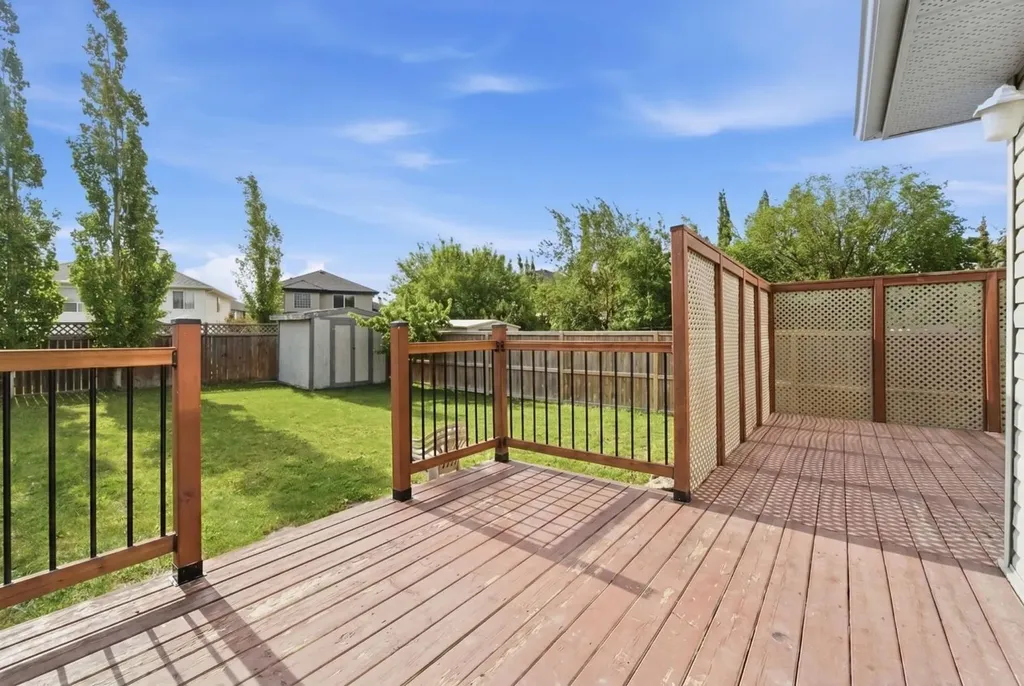 235 Citadel Meadow Bay NW Calgary AB T3G4Z4