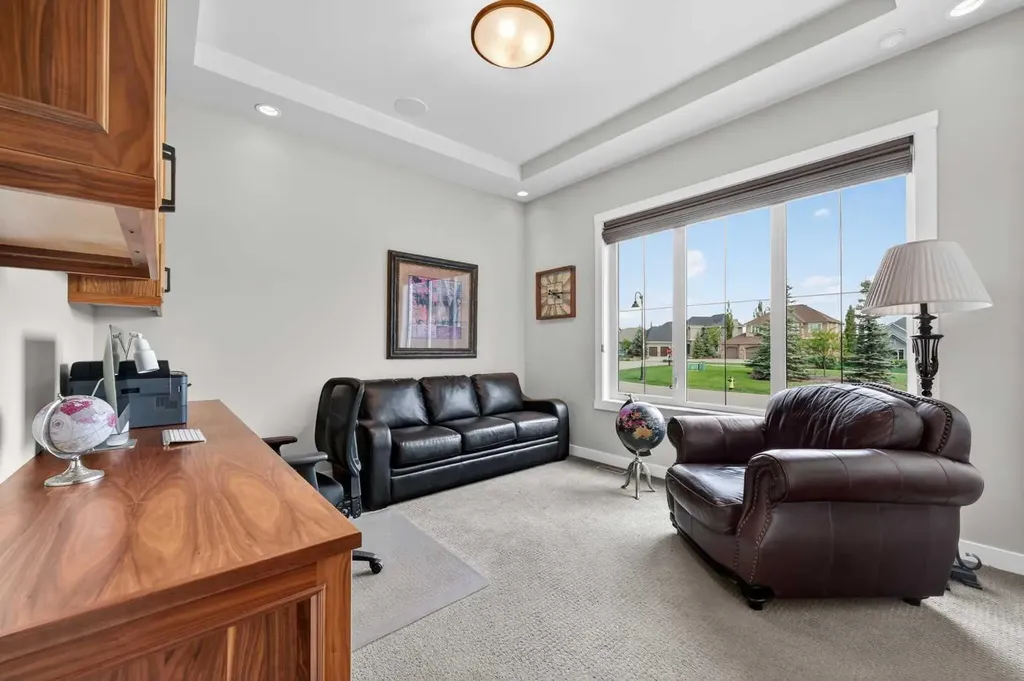 38 Whispering Springs Way Heritage Pointe AB T1S 4K4