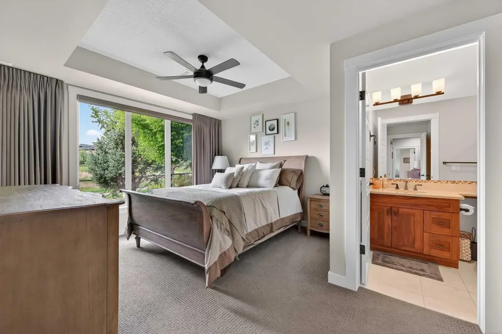38 Whispering Springs Way Heritage Pointe AB T1S 4K4