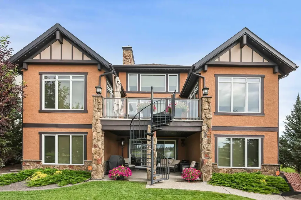 38 Whispering Springs Way Heritage Pointe AB T1S 4K4