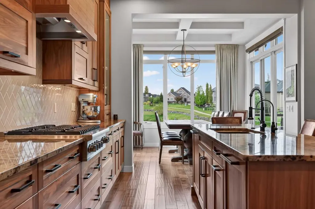 38 Whispering Springs Way Heritage Pointe AB T1S 4K4