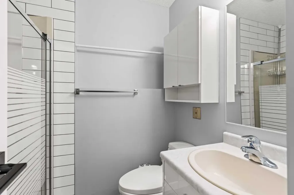 5811 Templehill Road NE Calgary AB T1Y 4C1