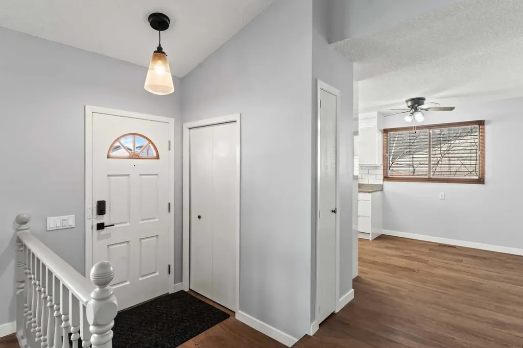5811 Templehill Road NE Calgary AB T1Y 4C1