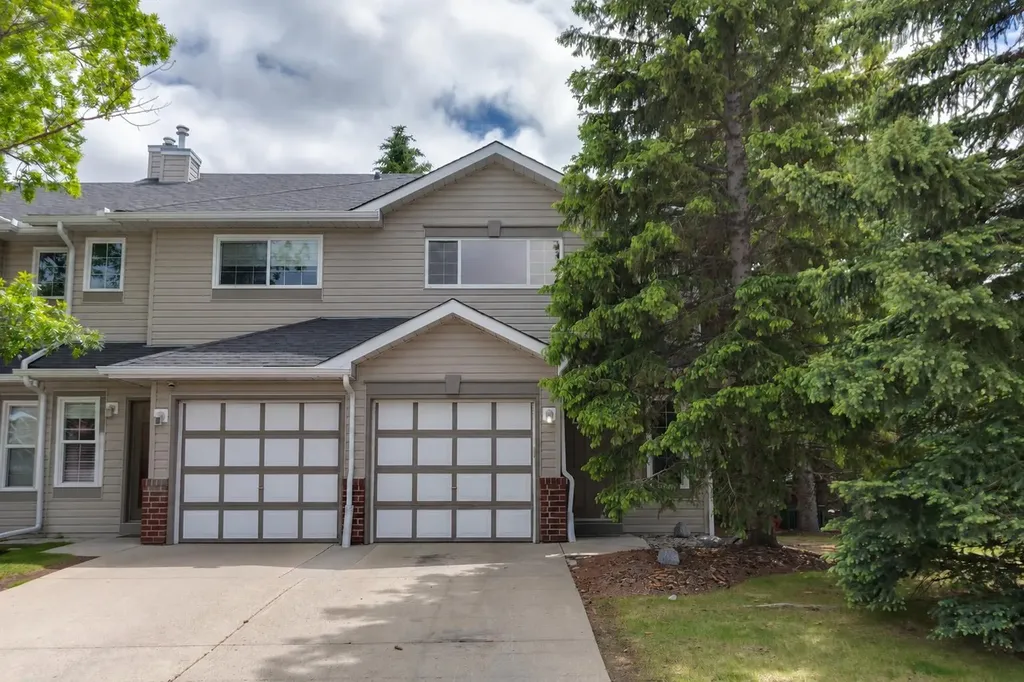 902 Harvest Hills Drive NE Calgary AB T3K 4L3