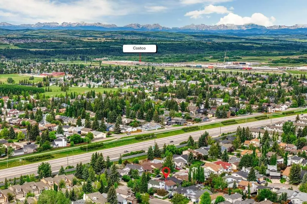 112 Cedargrove Way SW Calgary AB T2W 4V2