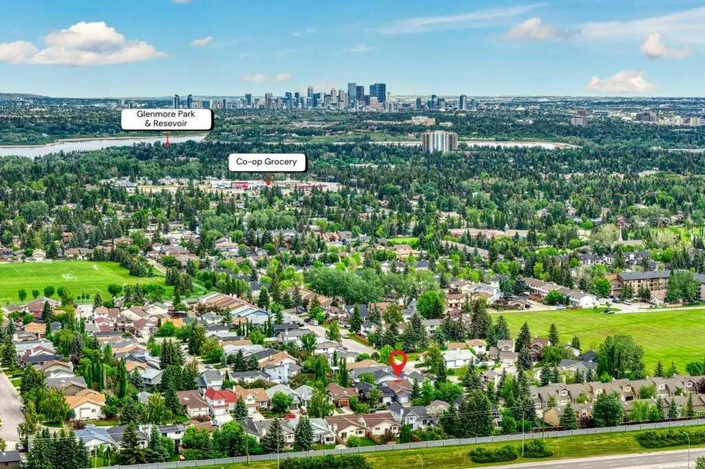 112 Cedargrove Way SW Calgary AB T2W 4V2