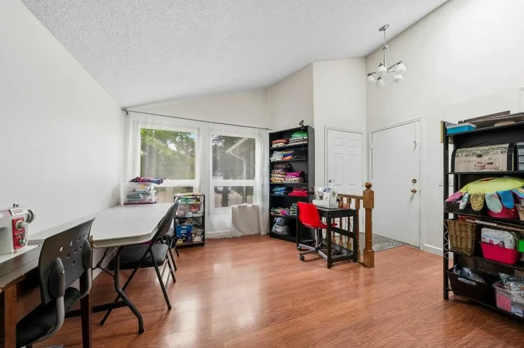 112 Cedargrove Way SW Calgary AB T2W 4V2