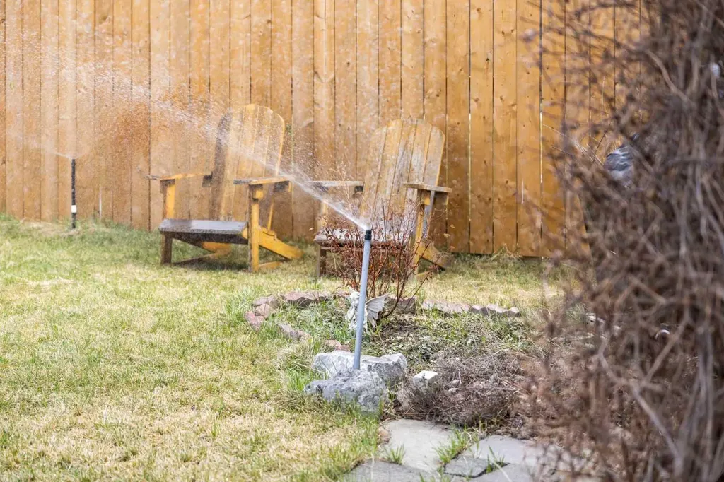 84 Abingdon Crescent NE Calgary AB T2A 6S3