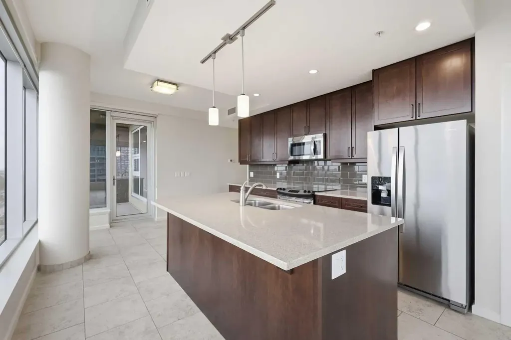 211 13 Avenue SE Calgary AB T2G 1E1