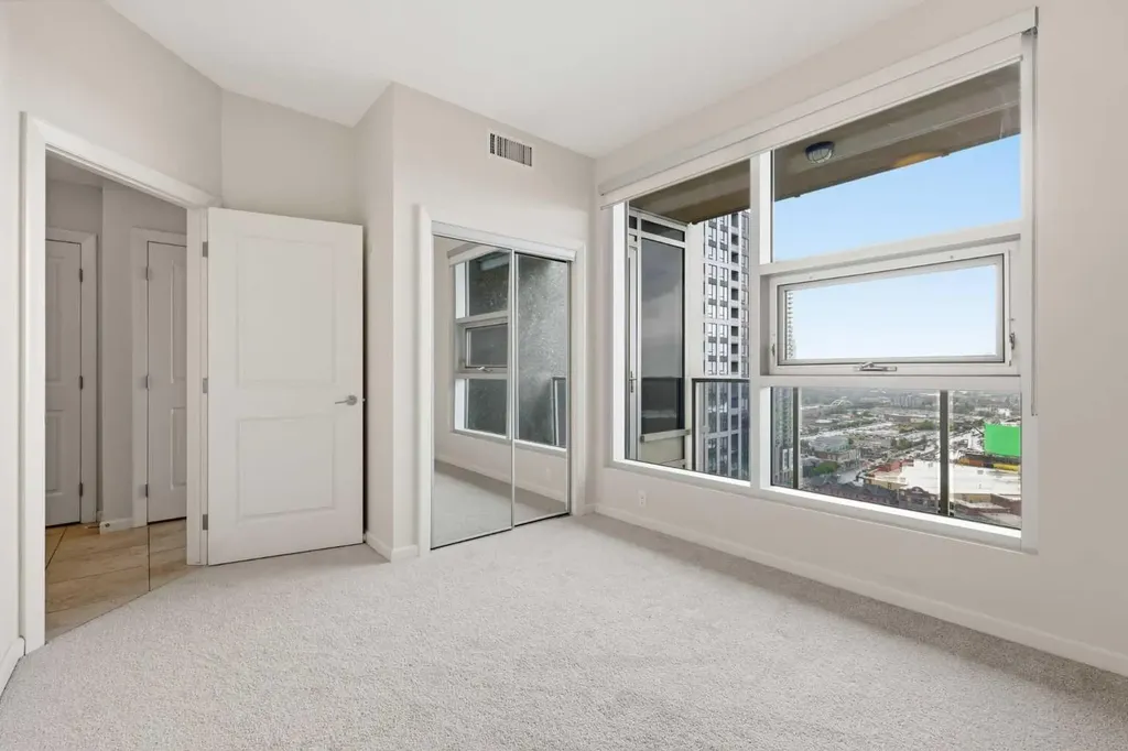 211 13 Avenue SE Calgary AB T2G 1E1