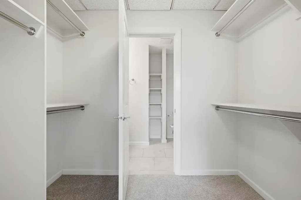 211 13 Avenue SE Calgary AB T2G 1E1