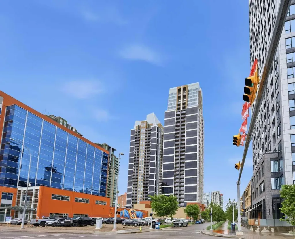 211 13 Avenue SE Calgary AB T2G 1E1
