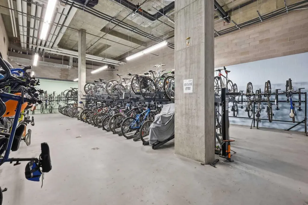 211 13 Avenue SE Calgary AB T2G 1E1