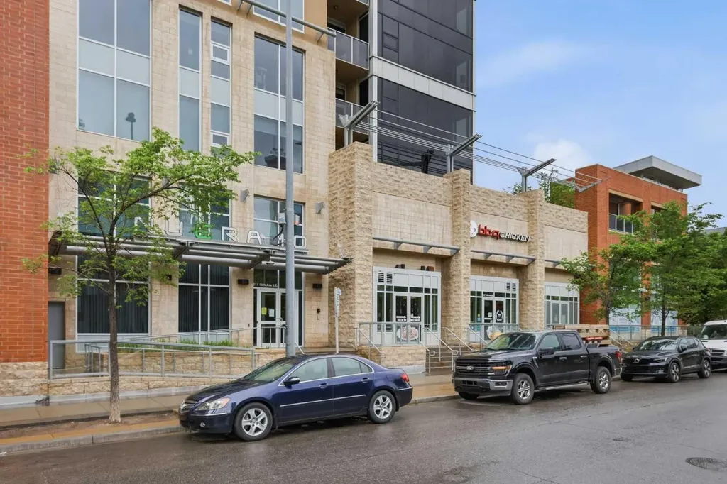 211 13 Avenue SE Calgary AB T2G 1E1