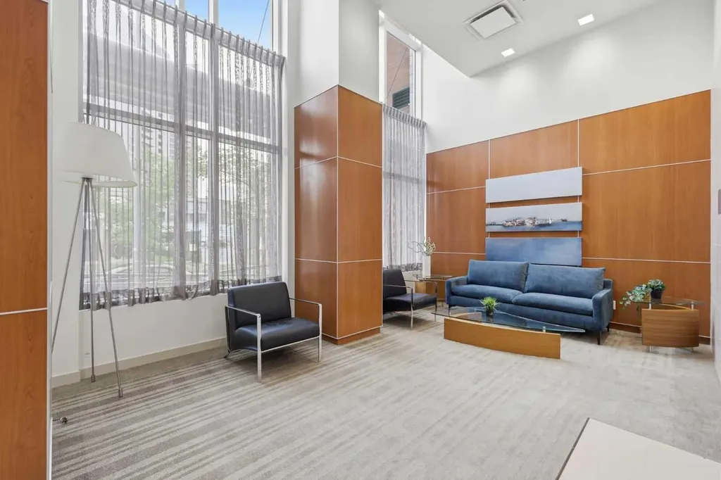 211 13 Avenue SE Calgary AB T2G 1E1