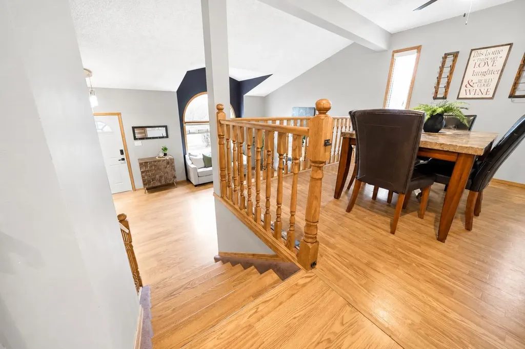 806 7 Street SE Redcliff AB T0J 2P0
