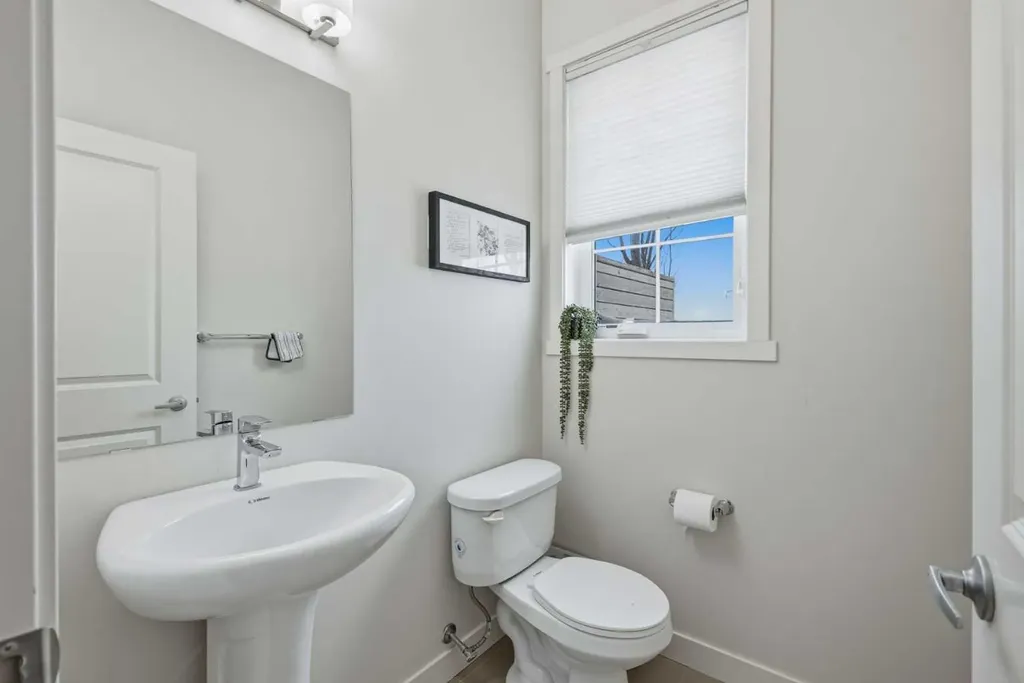 214 Nolanfield Villas NW Calgary AB T3R 0T9