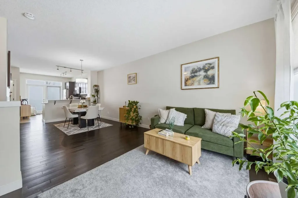 214 Nolanfield Villas NW Calgary AB T3R 0T9