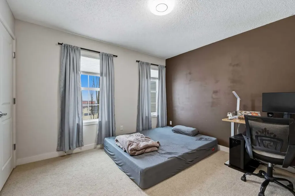 214 Nolanfield Villas NW Calgary AB T3R 0T9