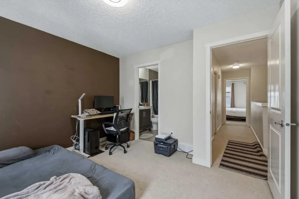 214 Nolanfield Villas NW Calgary AB T3R 0T9