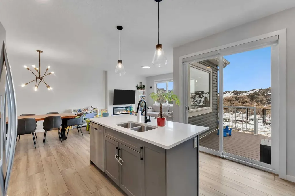 34 Belvedere Green SE Calgary AB T2A 7M5