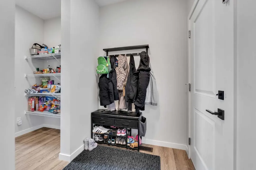 34 Belvedere Green SE Calgary AB T2A 7M5