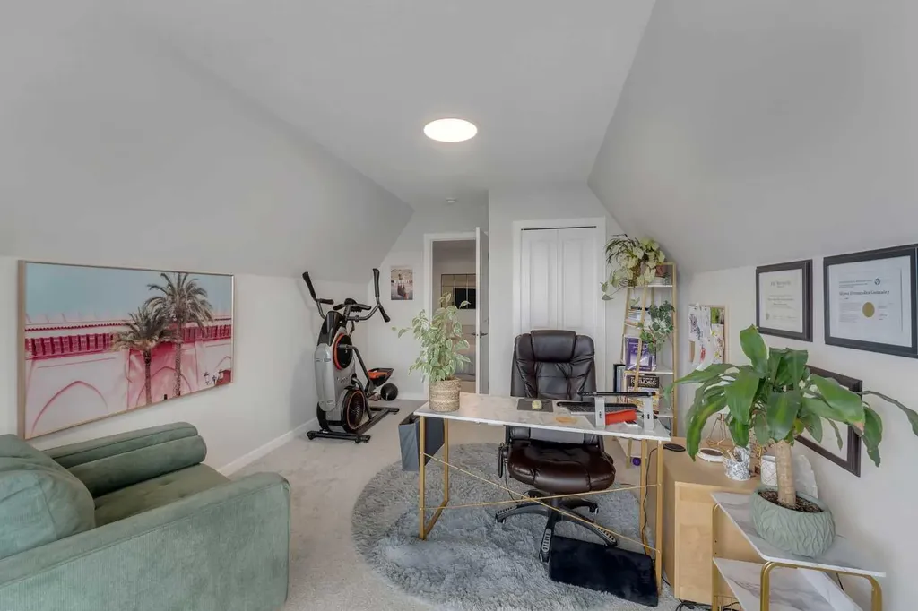 34 Belvedere Green SE Calgary AB T2A 7M5