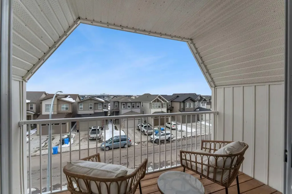 34 Belvedere Green SE Calgary AB T2A 7M5
