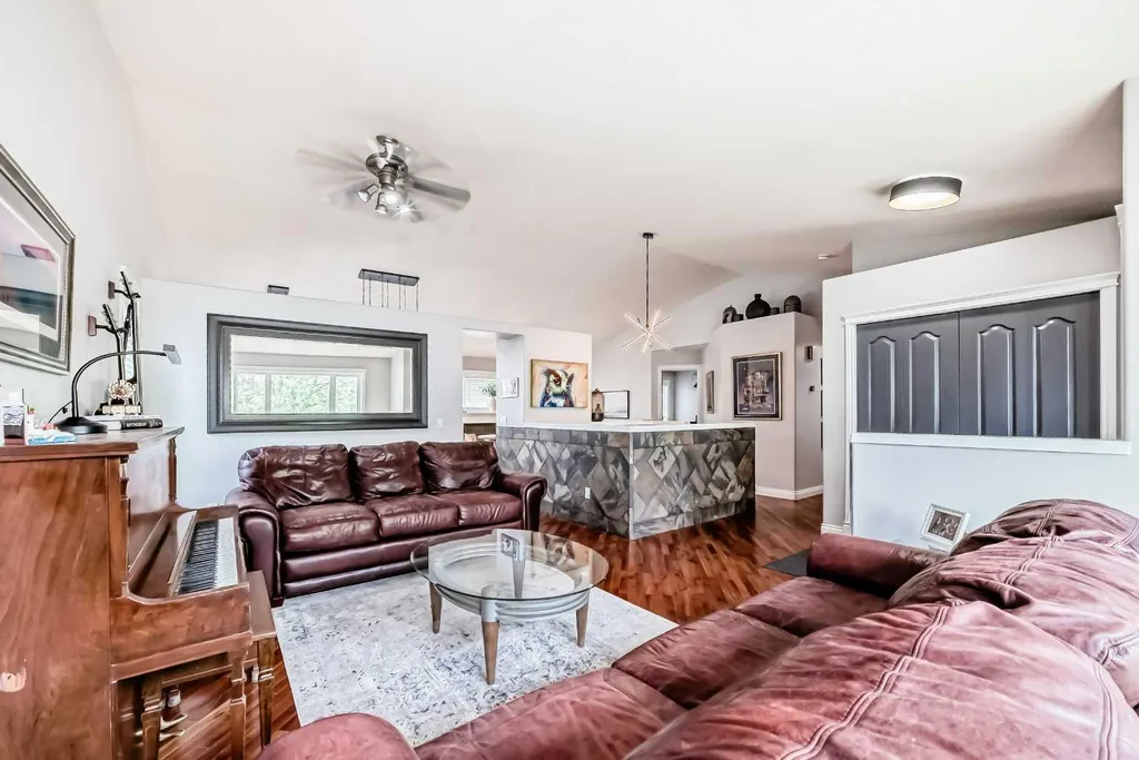 260 Westchester Way Chestermere AB T1X 1E2