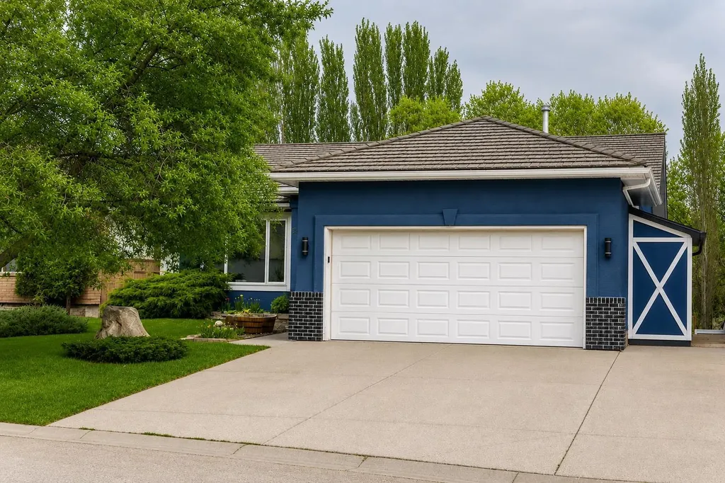 260 Westchester Way Chestermere AB T1X 1E2